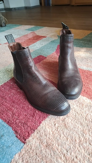 Chelsea Boots