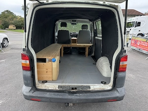 Volkswagen T5 Kastenwagen STHZ Bild 7