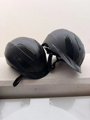 2x Reithelm Covalliero NEU!!!