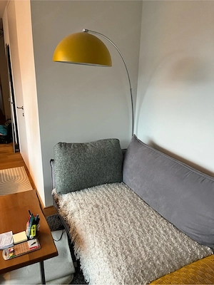 Designer Bogenleuchte in gelb Bild 5
