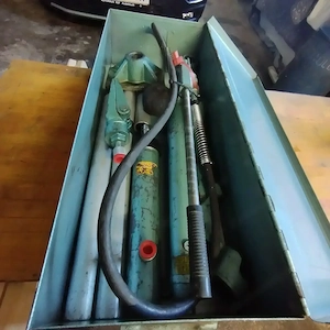 Hydraulische Handpresse. Bild 3