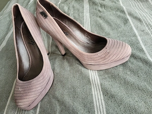 Diverse getragene  Schuhe   Bild 3