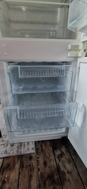 Kühlschrank mit Gefrieranteil  Bild 2