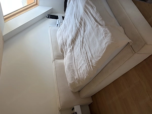 Bett 200*200m mit Matratze  Bild 2