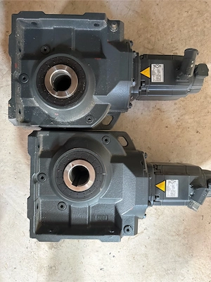 2x Siemens SIMOTICS 1G Servogetriebemotor 1FG1604-5QD26-2AA2-Z | Flachgetriebe Bild 4