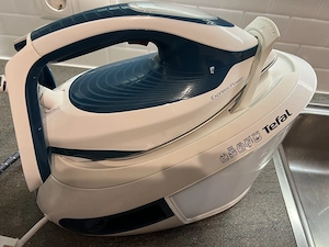 Tefal Express Power SV8111 Dampfbügelstation - sehr guter Zustand Bild 3