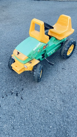 Kinder Traktor Bild 2