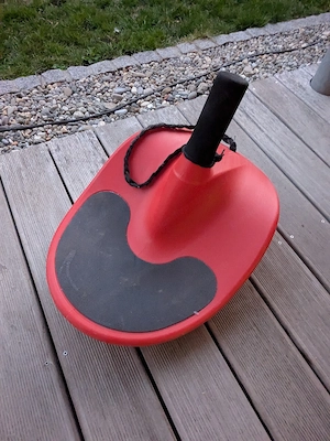 Zipfelbob Farbe rot Bild 2