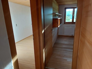 Schöne Wohnung in absolut ruhiger, idyllischer Lage sucht Naturliebhaber mit Hausmeisterquallitäten Bild 5