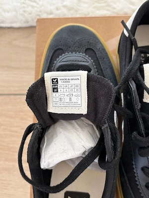 VEJA Volley Canvas Sneaker Schwarz Weiss Gr. 37 Bild 2