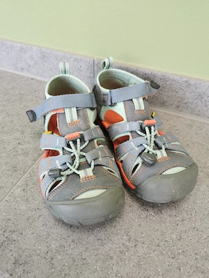 Keen Sandale Gr. 32 33