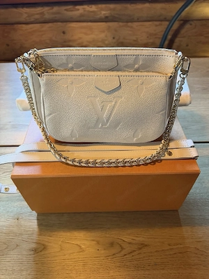 Louis Vuitton Multi Pochette Creme Accessoires, neuwertig Bild 3