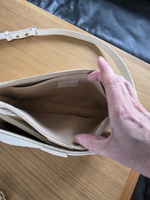 Louis Vuitton Multi Pochette Creme Accessoires, neuwertig Bild 5