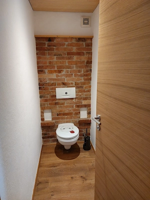 Schöne Wohnung in absolut ruhiger, idyllischer Lage sucht Naturliebhaber mit Hausmeisterquallitäten Bild 6