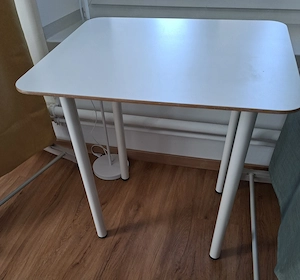 Sämtliche Möbelstücke für lau bzw. eine freiwillige Spende zu haben!  Bild 8