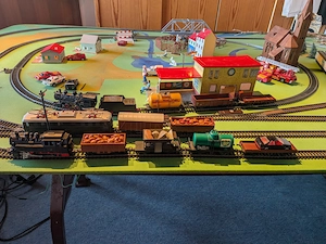 Zug  Modelleisenbahn Anlage Kleinbahn Lima Bild 2