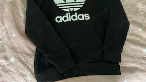 Adidas Kapuzenpullover Gr.140 "Versandkosten österreichweit inklusive" Bild 2