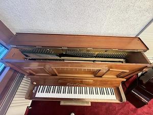 Klavier Koch & Korselt zu verschenken Bild 3