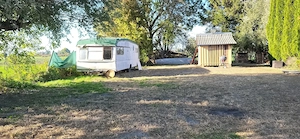 Wohnwagen leer trocken fahrbereit  Bild 2