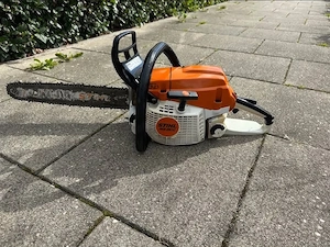 STIHL MS 261 C-M Benzin-Kettensäge Bild 7