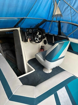 Bayliner 2655 Ciera Sunbridge, mit Bodenseezulassung, ohne Liegeplatz, mit Persenning Bild 6