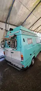 Wohnmobil Mercedes 207d Oldtimer  Bild 5