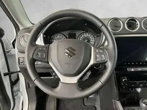 Suzuki Vitara Bild 8