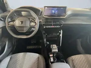 Peugeot 2008 Bild 8