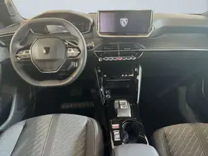 Peugeot 2008 Bild 8