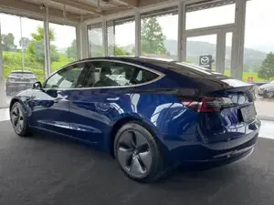Tesla Model 3 Bild 3
