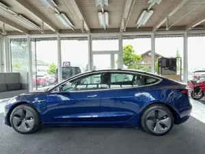 Tesla Model 3 Bild 4