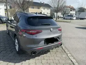 Alfa Romeo Stelvio Q4 VELOCE # Audi Q5, Mercedes, BMW X  Skoda Volvo XC Evoque Karoq  Quattro  Bild 5