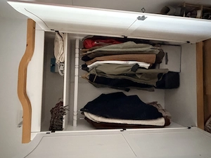 Kleiderschrank Kiefernholz neuwertig Bild 3