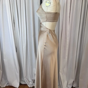 Smaragdgrünes Kleid Bild 3