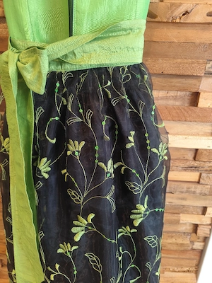 Tolles Dirndl  Bild 5