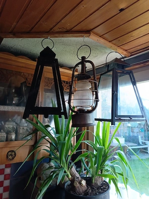 Trapetzförmige Laternen  50 cm hoch. Bild 2