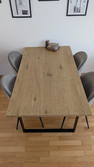 Tisch & 4 Stühle  Bild 4