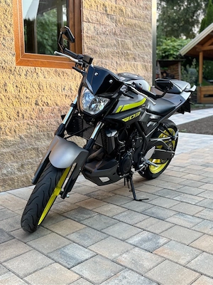 Yamaha MT 03 Bild 3