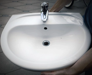 zu verschenken, gebrauchtes Waschbecken Bild 3