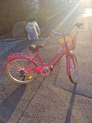 Pinkes Retro Fahrrad 24zoll Bild 2