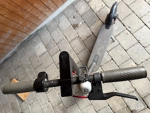 Xiaomi E-Scooter für Bastler   Defekt (Ladedefekt   Akku vermutlich defekt) Bild 2