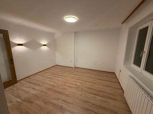 2 Zimmer Wohnung zu vermieten