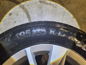 VW Orginalfelgen mit Continental Sommerferien Bild 2