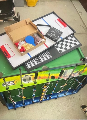 Kinder Spieltisch  Bild 2