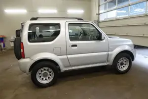 Suzuki Jimny Bild 4