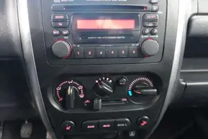 Suzuki Jimny Bild 11