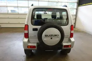 Suzuki Jimny Bild 6