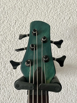 5-Saiter E-Bass   Eigenbau mit aktiven EMG-Pickups & Markenhardware Bild 3