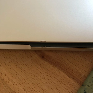 Apple MacBook Pro 15  (2016), Display teilweise defekt, inkl. Netzteil Bild 2