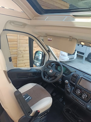 Camper Van   Wohnmobil Eura Mobil HB595 Mondial Paket  Bild 9
